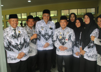 Al Haris Hadiri Peringatan HUT PGRI Ke-79 Sekaligus Hari Guru Nasional Tingkat Provinsi Jambi