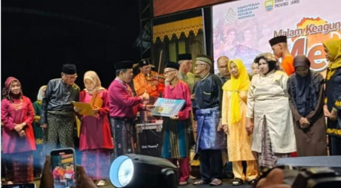 Gubernur Jambi Beri Apresiasi Kepada Pelaku dan Budaya Provinsi Jambi
