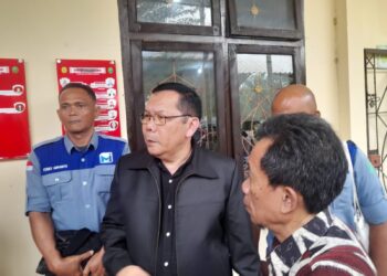 Kuasa Hukum Terdakwa Arwin, Sabarman Saragih. (DETAIL/Juan)