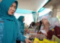 PASAR MURAH - Wakil Gubernur Jambi Albdullah Sani membuka Pasar Murah Ramadhan 1446 H yang diselenggarakan oleh Tim Penggerak Pembinaan Kesejahteraan Keluarga (TP-PKK) Provinsi Jambi, Rabu (5/3/2025)