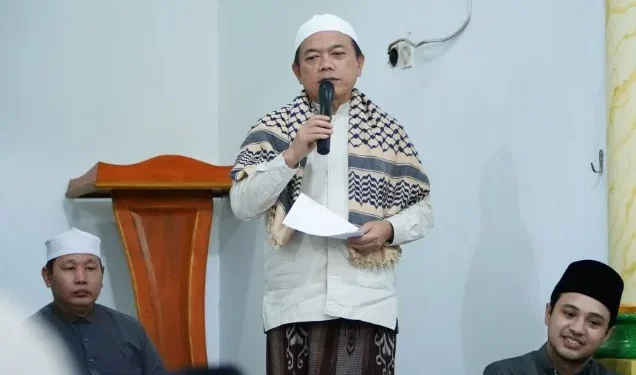 Gubernur Jambi, Al Haris melaksanakan safari Ramadhan 1446 Hijriah di Masjid Al Aqsho, Kelurahan Ulu Gedong, Kecamatan Danau Teluk, Kota Jambi, Minggu (9/3/2025) malam.