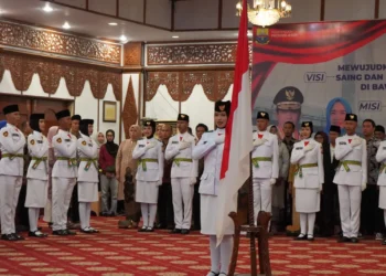 Al Haris Kukuhkan 54 Anggota Paskibraka Provinsi Jambi Tahun 2025