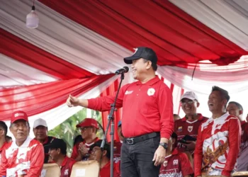 Gubernur Jambi Buka Pawai Pembangunan Dalam Rangka Peringati HUT RI ke-80