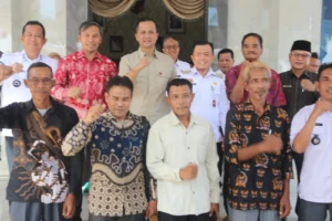 Al Haris Dampingi Menteri Transmigrasi Bahas Penyelesaian Permasalahan TSM IV Gelam Baru