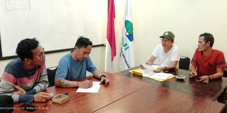 Optimis Menang! Diki Rachmad Kembalikan Berkas Pendaftaran Bacalon Ketum FAJI Provinsi Jambi