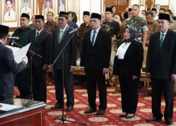 Gubernur Al Haris Lantik Pimpinan Baru BAZNAS Provinsi Jambi Periode 2025-2030