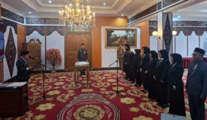 Lantik Kepala SMA, SMK dan SLB, Al Haris: Ciptakanlah Generasi yang Cerdas