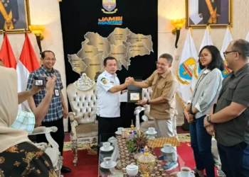 Bahas Operasional Tol Tempino-Simpang Ness, Gubernur Al Haris Audiensi Bersama Hutama Karya