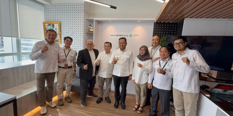 Bersama Jajaran Pengurus ADPMET, Gubernur Al Haris Diskusi Bahas DBH dan PI