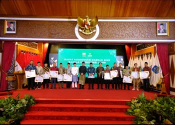 Buka Resmi Rakorda BAZNAS Jambi Tahun 2025, Wagub Abdullah Sani Tekankan Perkuat Sinergi Pemerintah dan BAZNAS dalam Pengentasan Kemiskinan