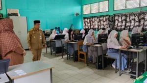 Pantau Pelaksanaan TKA, Al Haris: Bagus untuk Mengukur Kemampuan Siswa dan Keberhasilan Guru