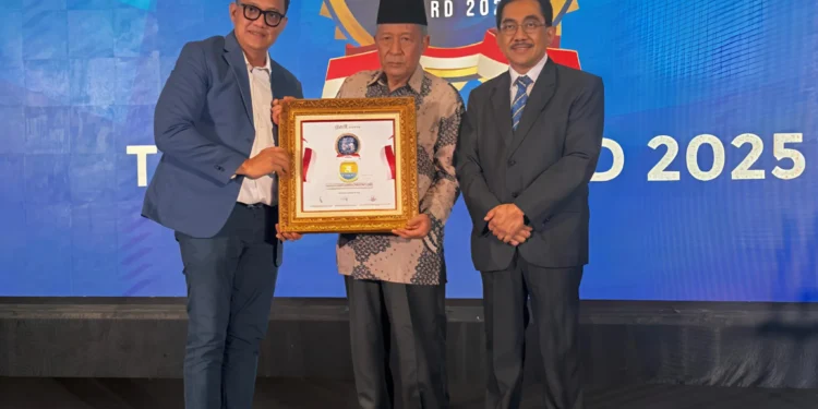 Pemerintah Provinsi Jambi Terima Penghargaan TOP GPR Award 2025