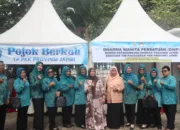 Ketua TP PKK Hesti Haris Tebar Kebahagiaan Lewat Jumat Berkah, Sarapan Sehat Disambut Antusias Warga