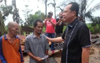 Tinjau Kebakaran di Sungai Gelam, Bupati BBS Siapkan Program Perbaikan Rumah bagi Warga Terdampak