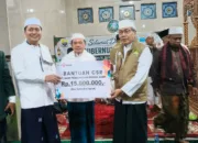 Safari Subuh di Masjid Hidayatullah Bagan Pete, Gubernur Al Haris Serahkan Santunan dan Bantuan untuk Masjid