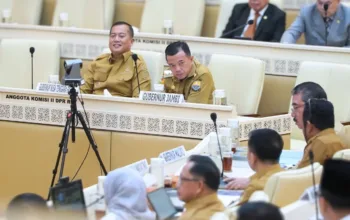 Rapat Bersama Komisi II DPR RI, Gubernur Al Haris Terus Perjuangkan Nasib PPPK Penuh Waktu dan Paruh Waktu