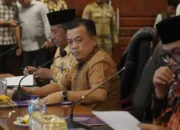 Gubernur Al Haris Pimpin Rapat Evaluasi Perkembangan Pelaksanaan Kegiatan Pembangunan Triwulan II TA 2026