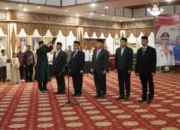 Gubernur Al Haris Lantik Lima Pejabat Pimpinan Tinggi Pratama, Tekankan Penguatan Kinerja dan Integritas