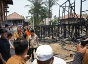 Gubernur Al Haris Tinjau Lokasi Kebakaran di Tanjung Raden, Imbau Warga Waspada Api di Musim Kemarau