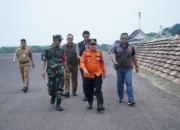 Gubernur Al Haris Bersama Danrem 042/Gapu Patroli Udara Tinjau Karhutla di Tanjab Timur
